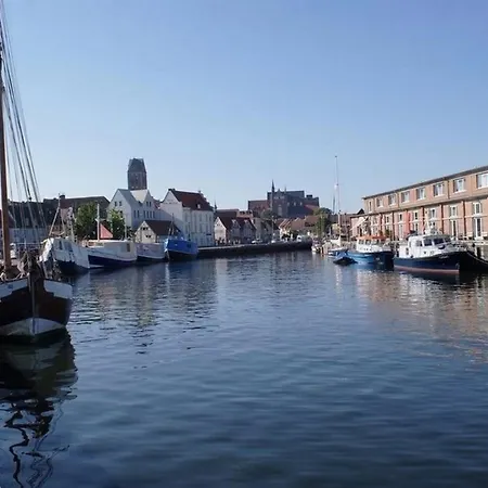 1 Bei Der Klosterkirche, Eg - Abc557 Wismar